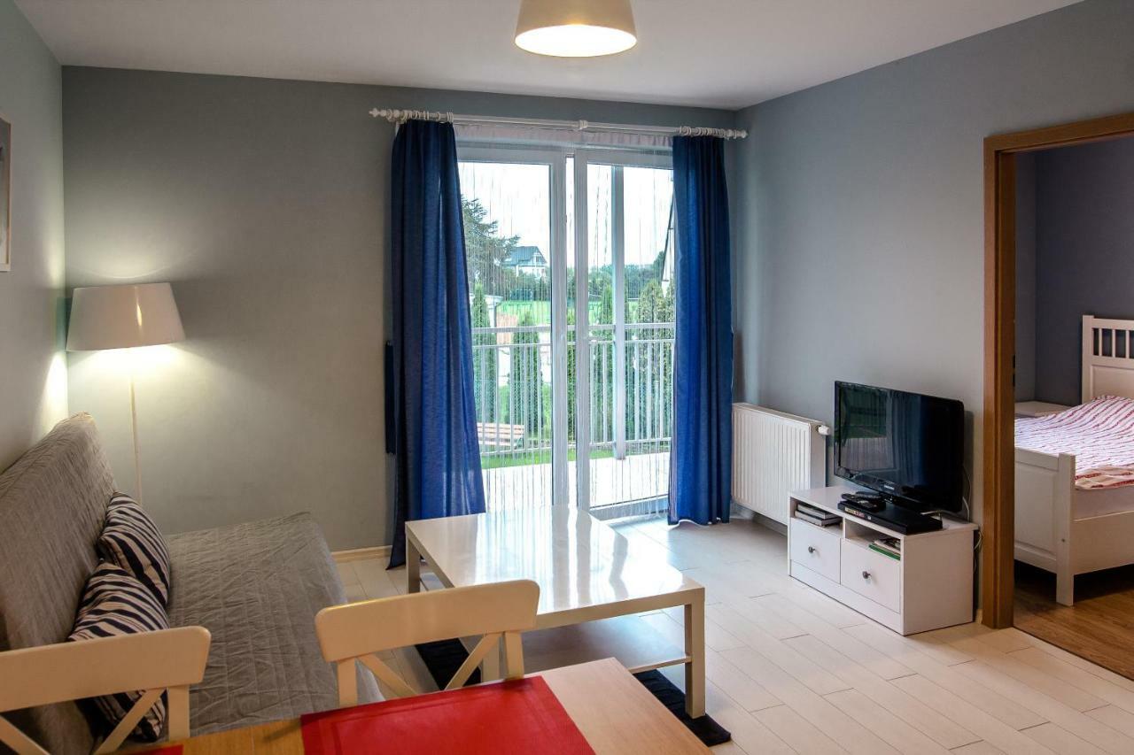 Apartament Kapitanski Bursztynowe Komnaty Darlowko Luaran gambar
